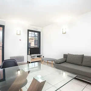 https://appartement-202-18-rue-matabiau-jeanne-darc-toulouse.midi-pyreneeshotels.com